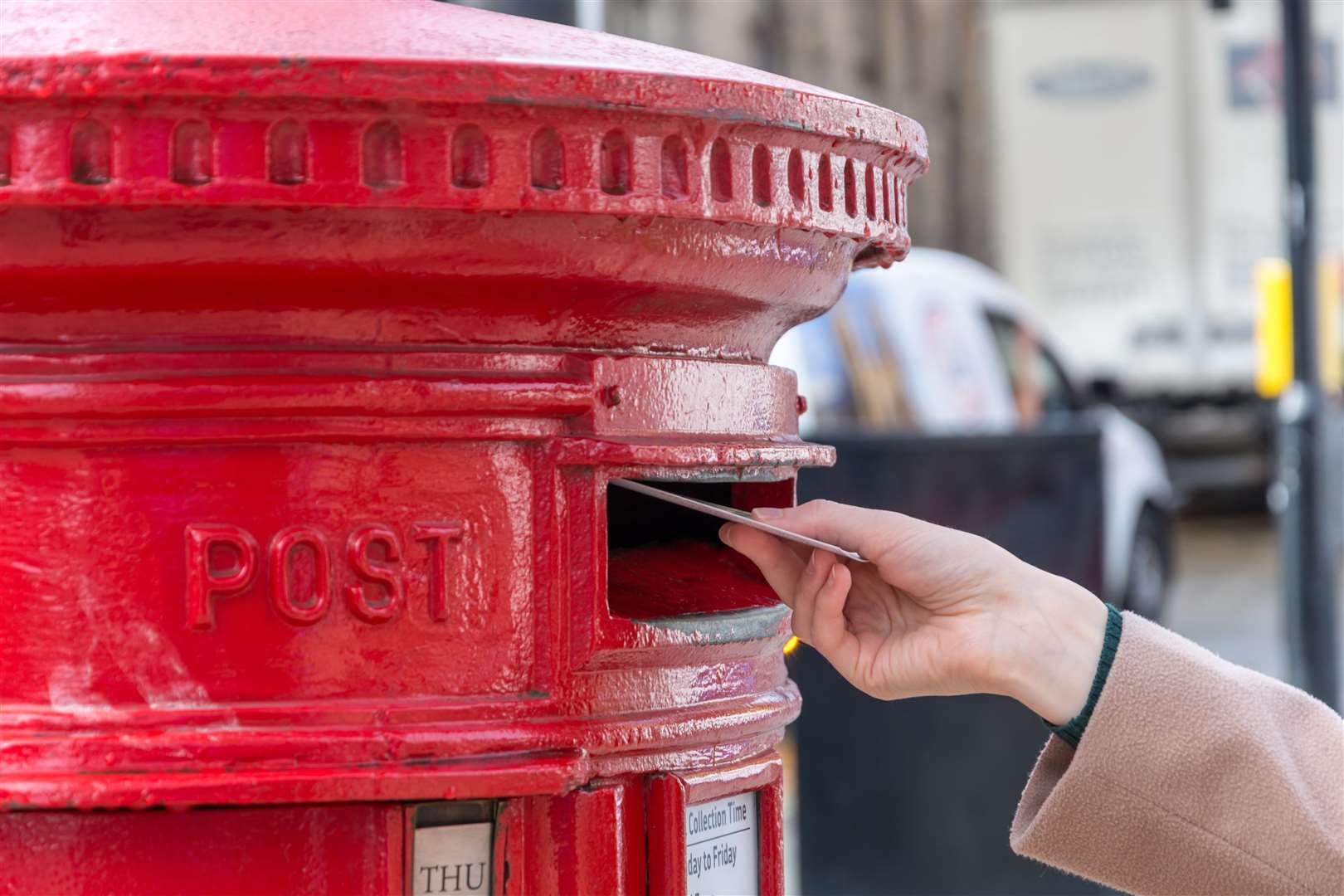 Many residents in the Newbury and Thatcham areas have not received any mail over the Christmas period.