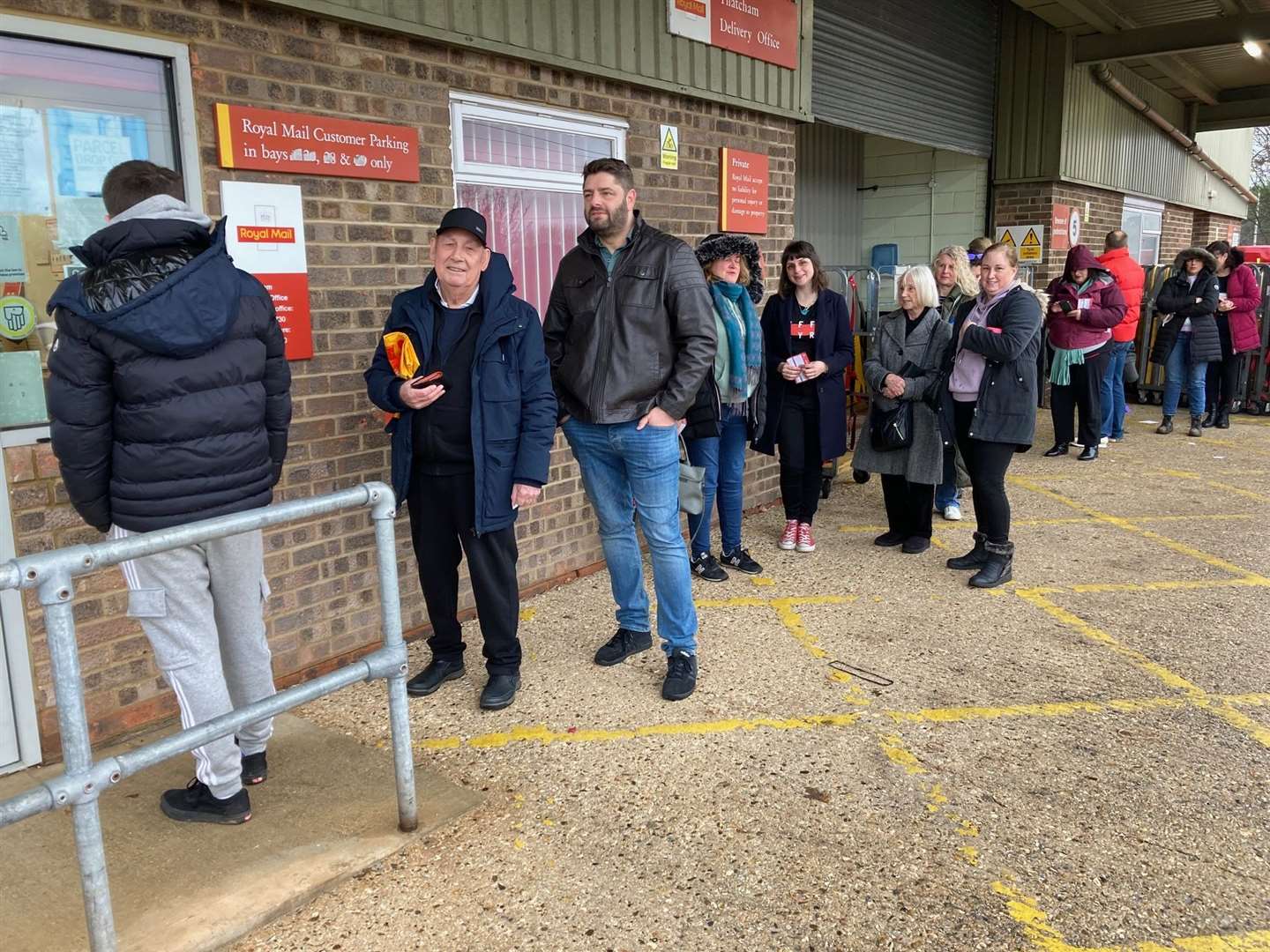 People lining up at Thatcham sorting office on December 22. Picture: Philip Williams