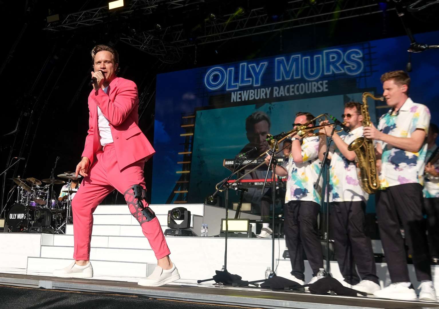 Olly Murs at Newbury Racecourse Ref: 33-1321