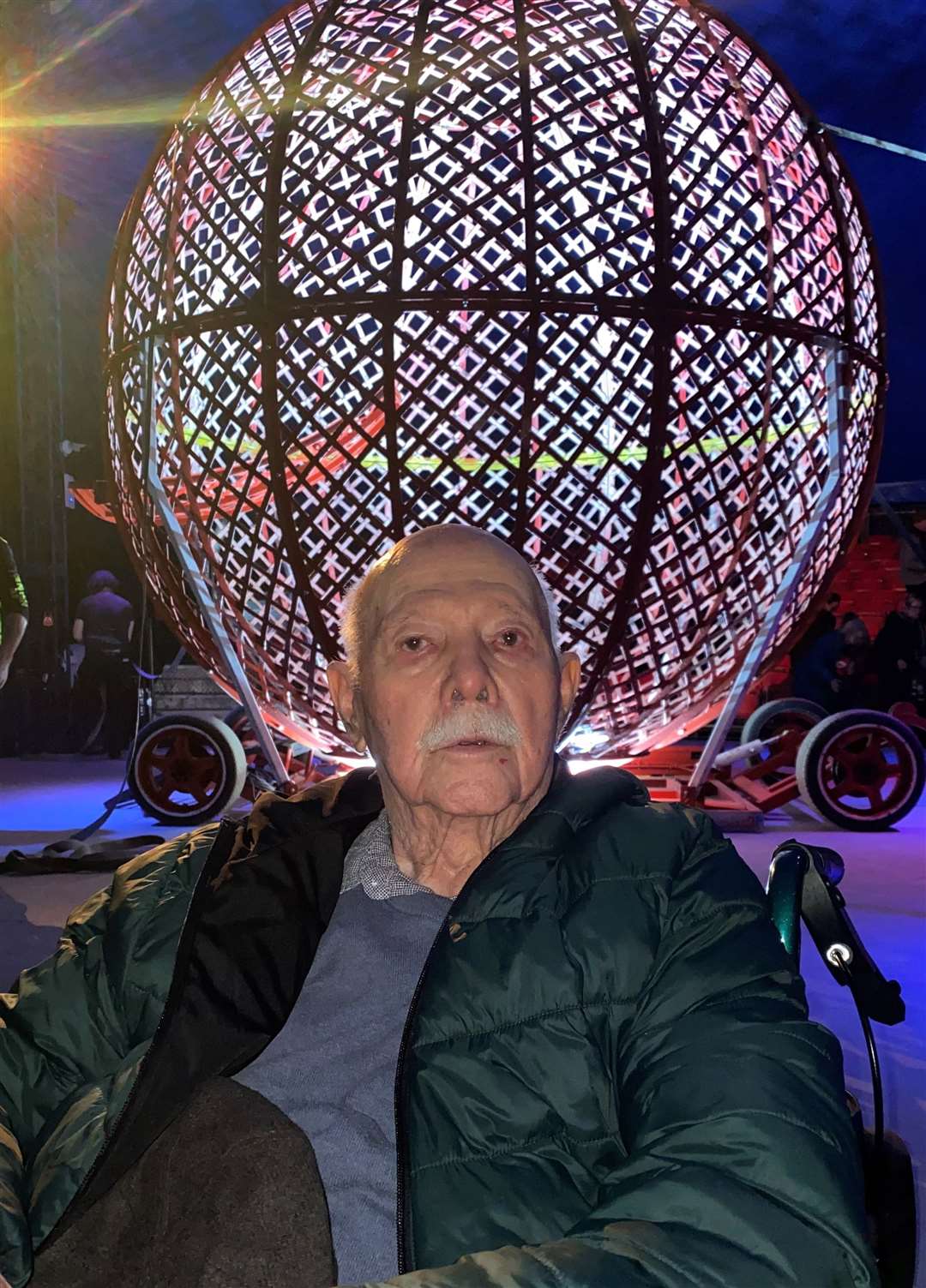 Bill Fowle, 92, paying a special visit to The Great Christmas Carnival at Newbury Racecourse