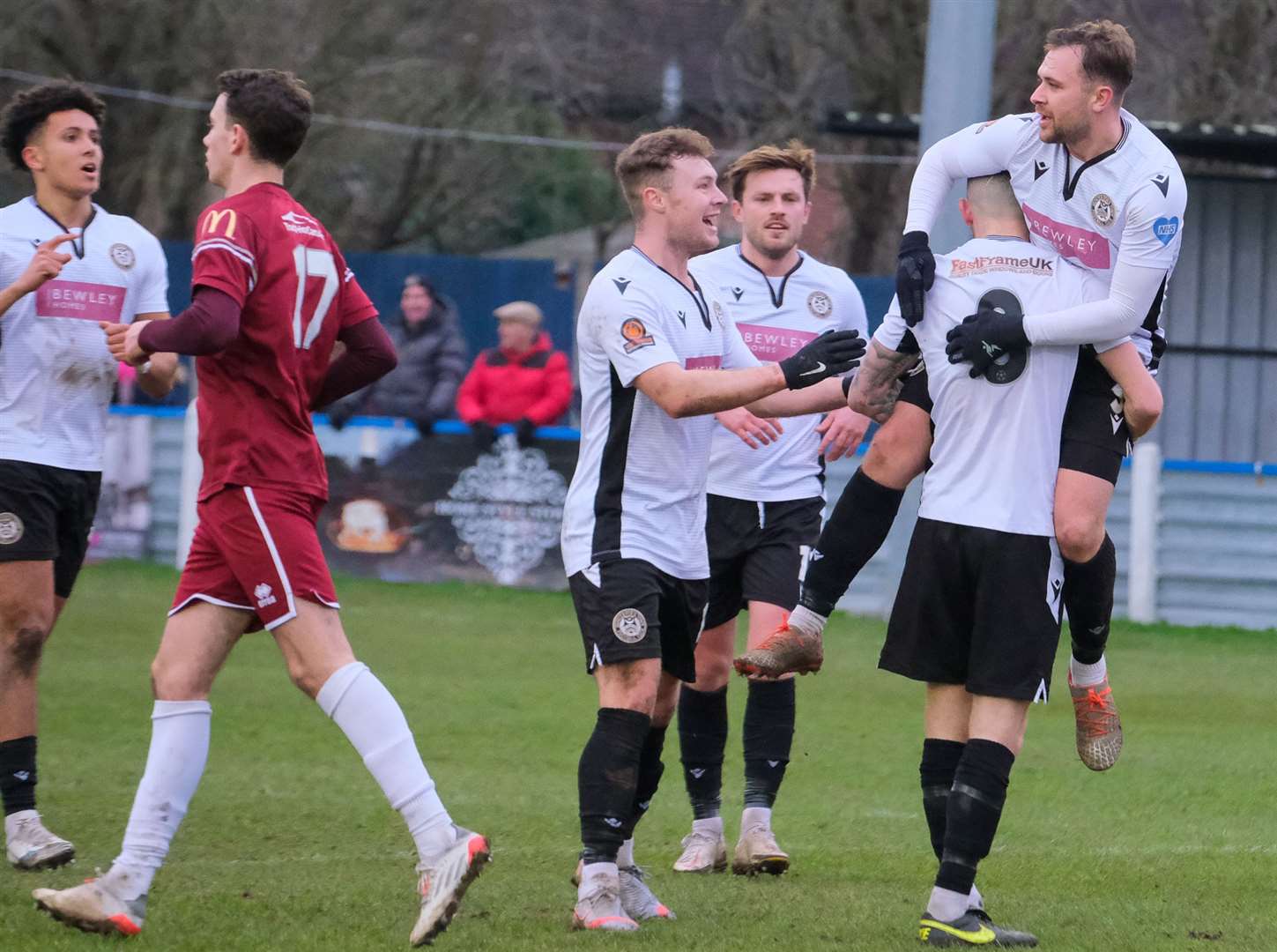 Hungerford celebrate Ryan Seager scoring at Bulpit Lane