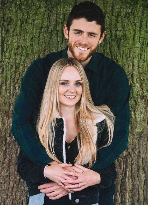 Andrew and Lissie Harper (47755695)