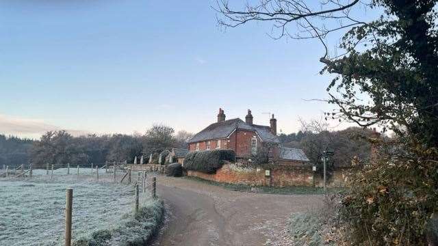 Yattendon by Ian Marshall