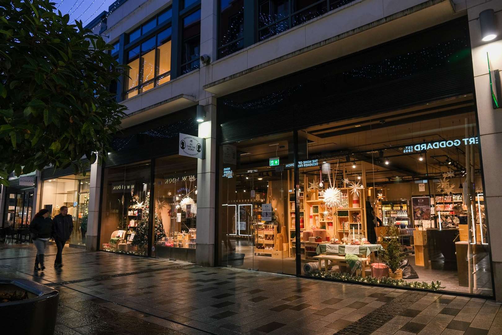 Søstrene Grene: All over the world in Park Way