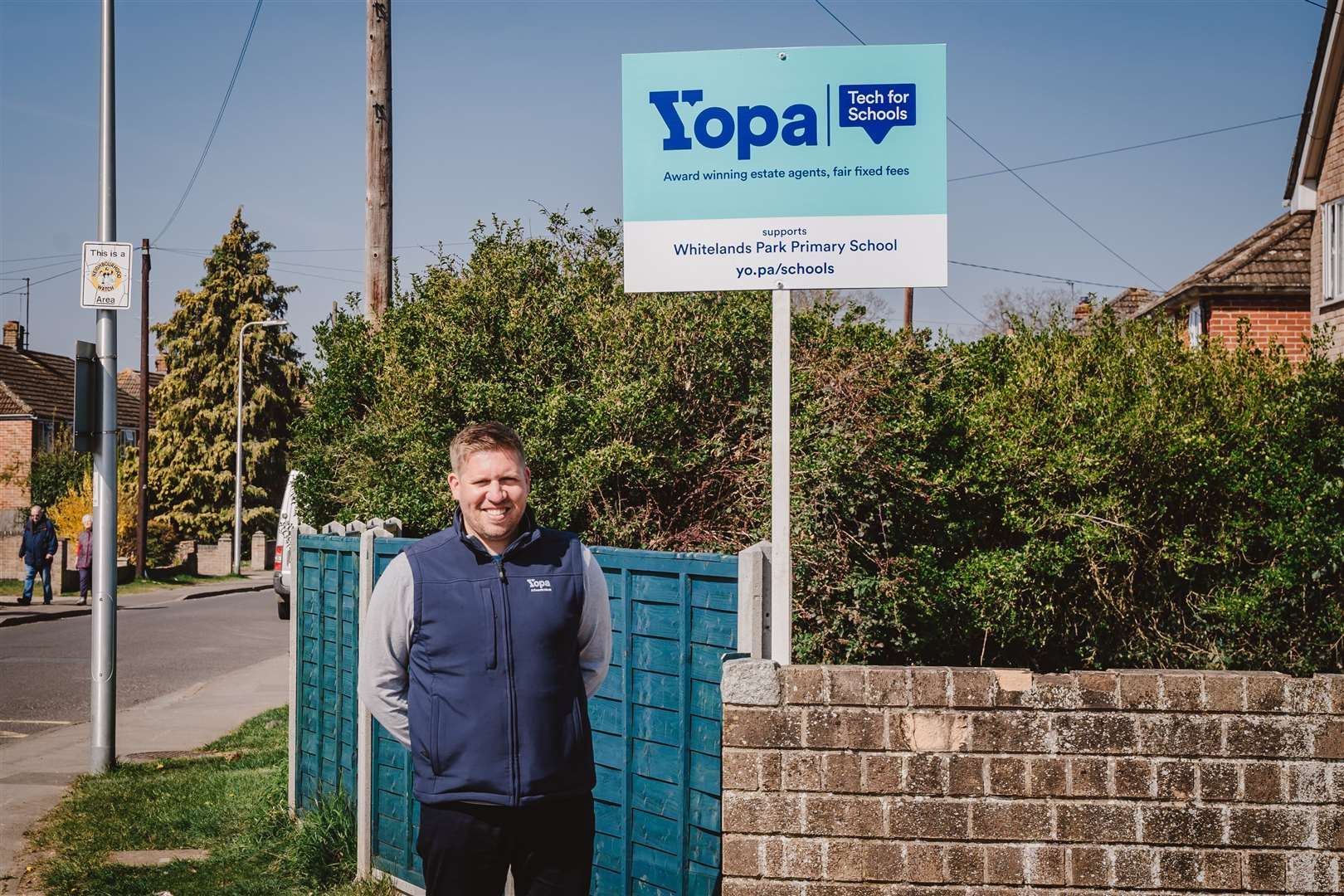 Yopa estate agent Neil Ballard (46429887)