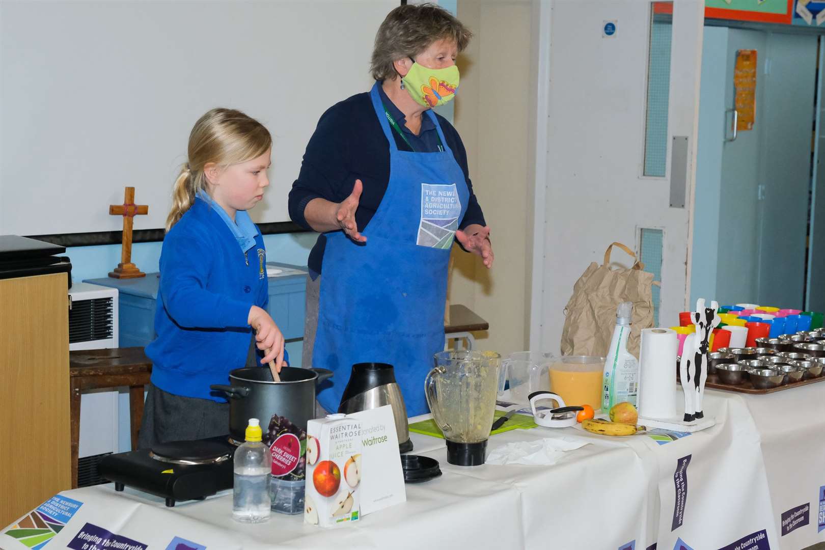 Year 5 Compton School.Ref: 03-1322. (54449726)