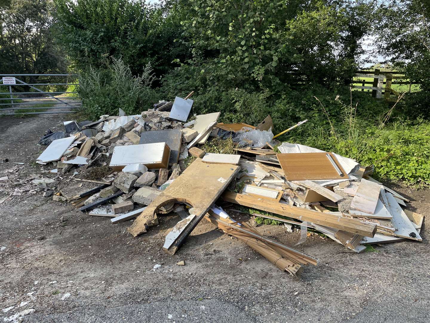 Rubbish found fly-tipped at Church Lane, Tadley which included items linked to Mr Yilmaz (57985531)