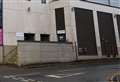 Safety concerns over loose tiles shuts Newbury street