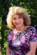 'Inspirational' Newbury teacher retires after 42 years