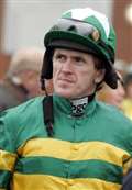 Henderson hails McCoy's "once in a lifetime achievement" as Lambourn jockey bags 4,000th winner