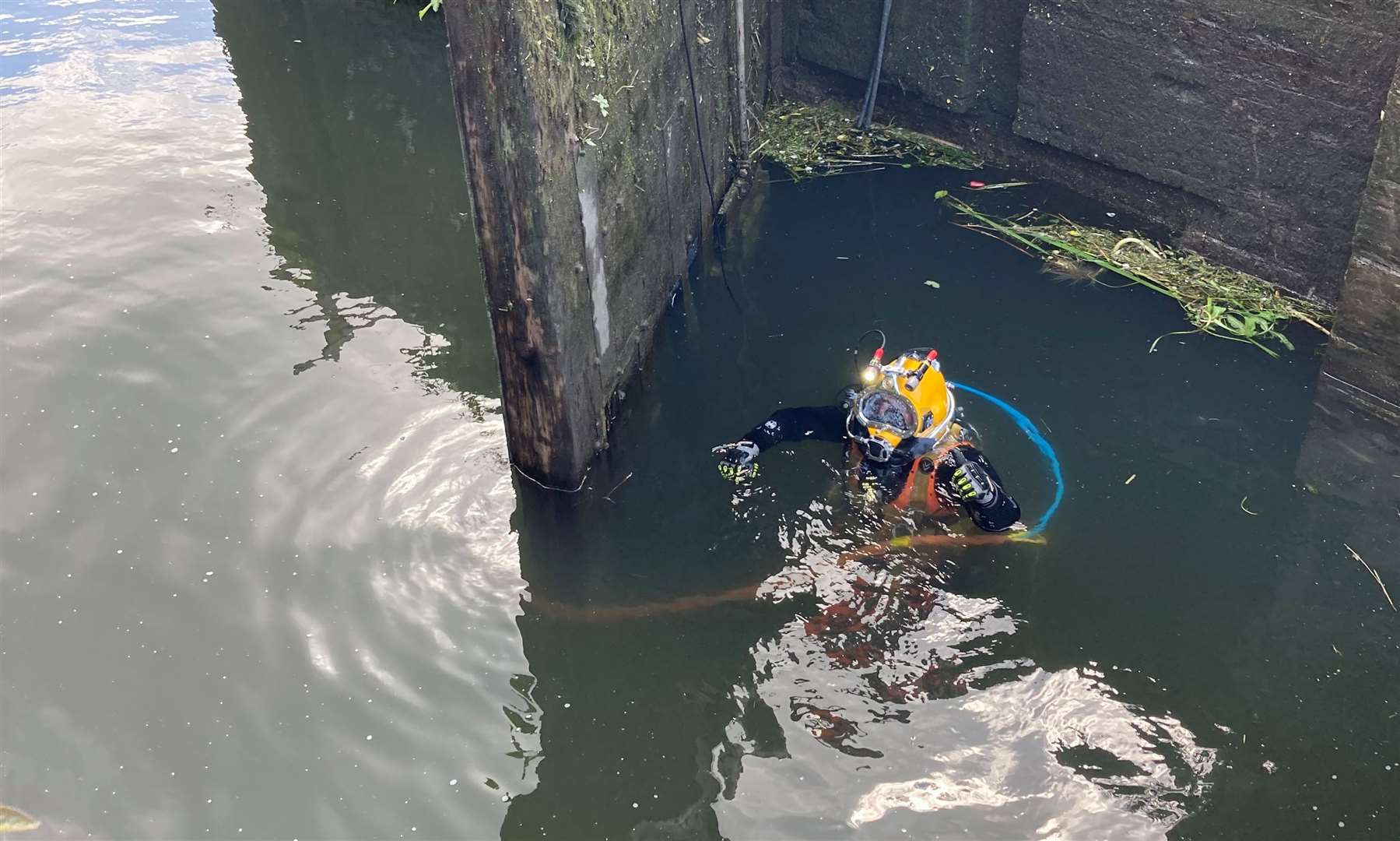 Diver carrying out repairs at Colthrop Lock for Canal and River Trust. Credit: Canal & River Trust