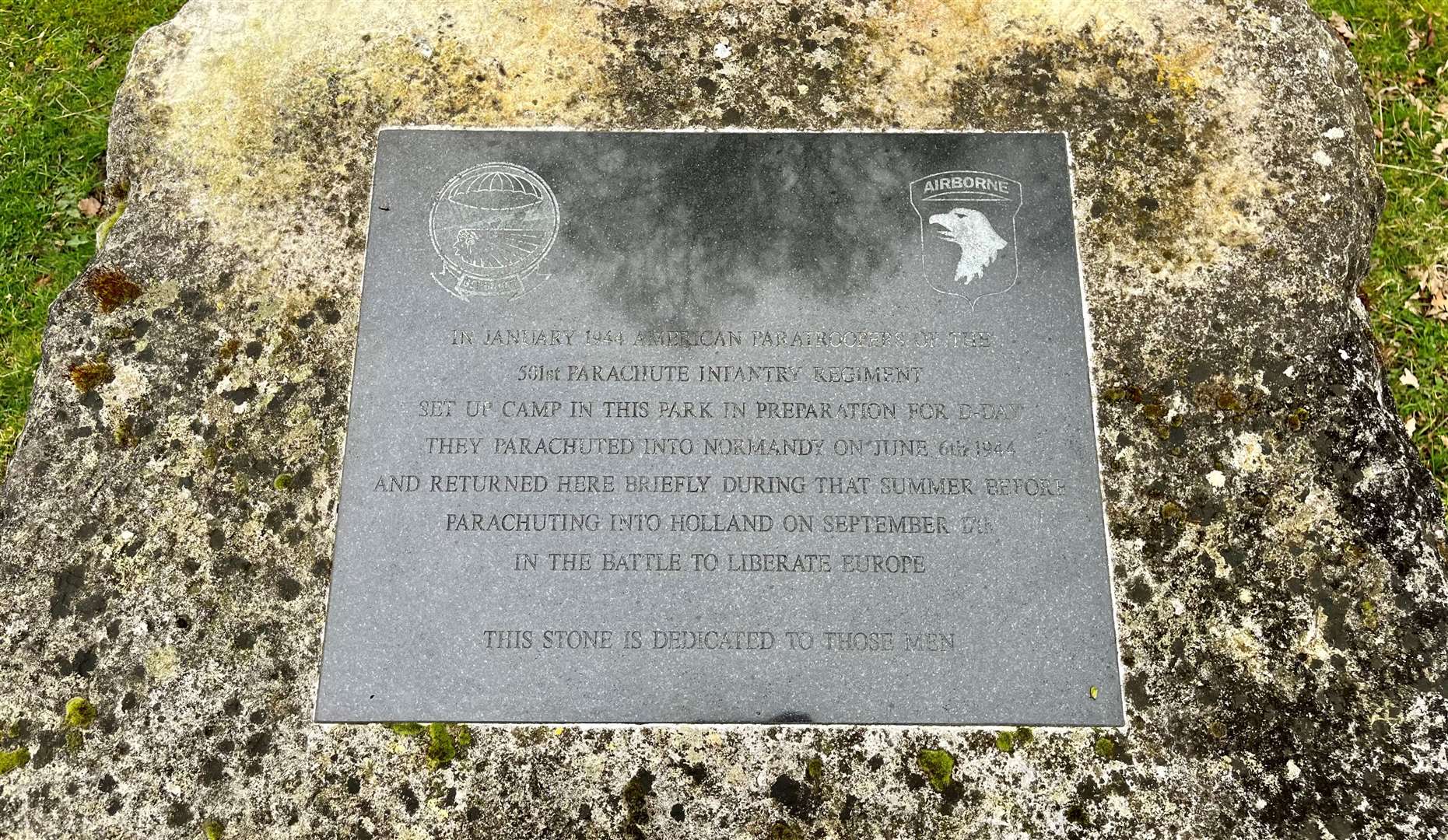Memorial stone dedicated to the 501st Parachute Infantry Regiment, which camped out in the vicinity