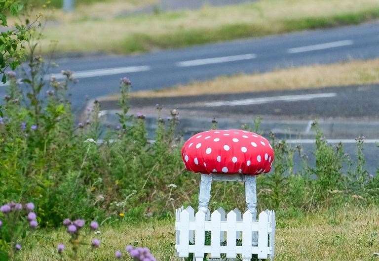 Mushroom Barstool on Thatcham roundabout