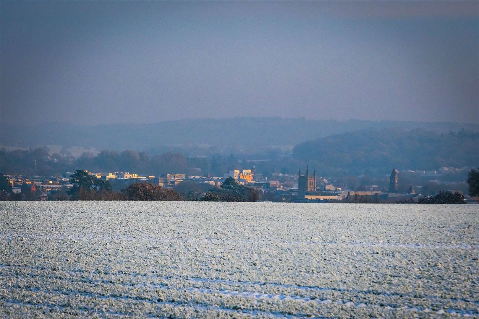 Snow looking towards Newbury from Wash Common in November 2021