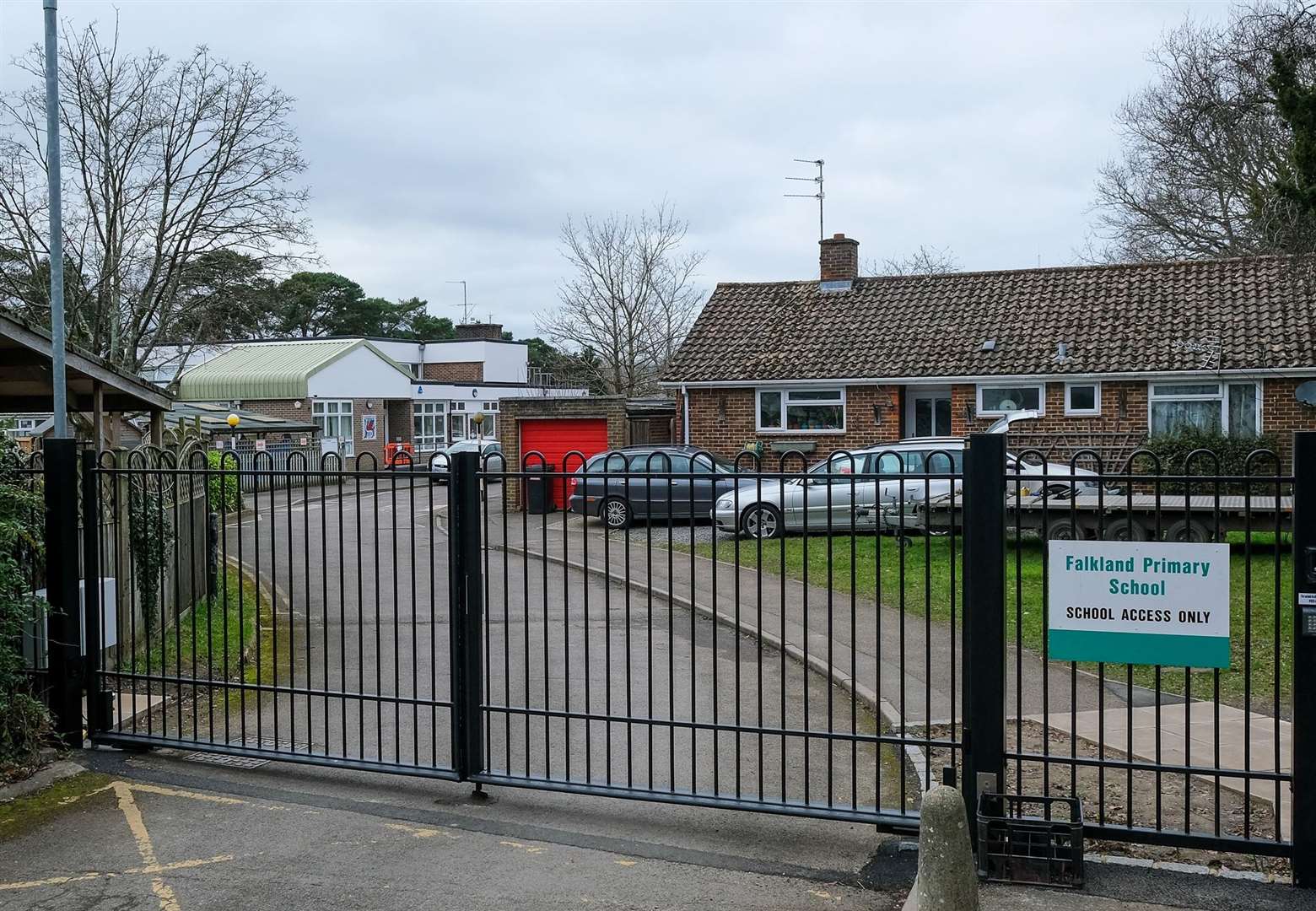 Falkland Primary School