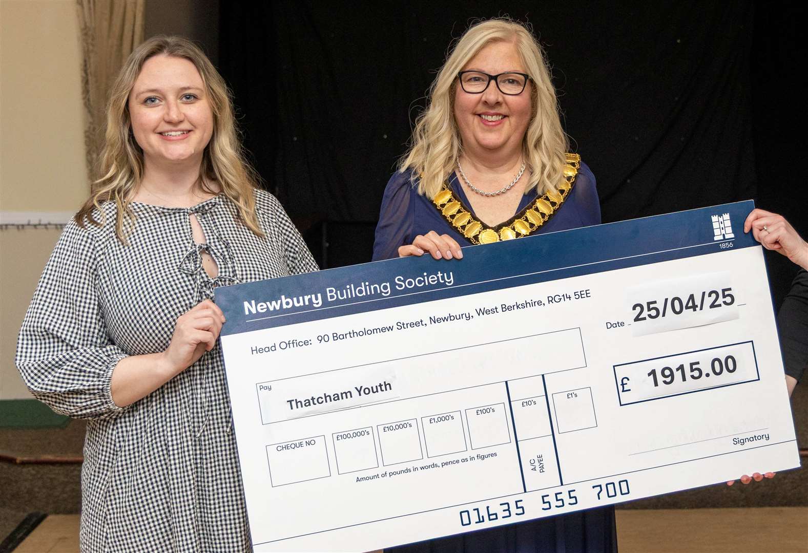 The Mayor presenting a cheque to Paige McShane, from Thatcham Youth