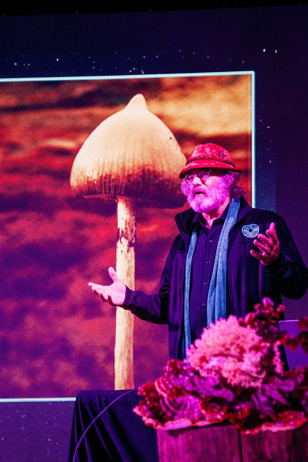 Paul Stamets Talk at Equinox At Wasing Photo: Samuel George @Wasing1759