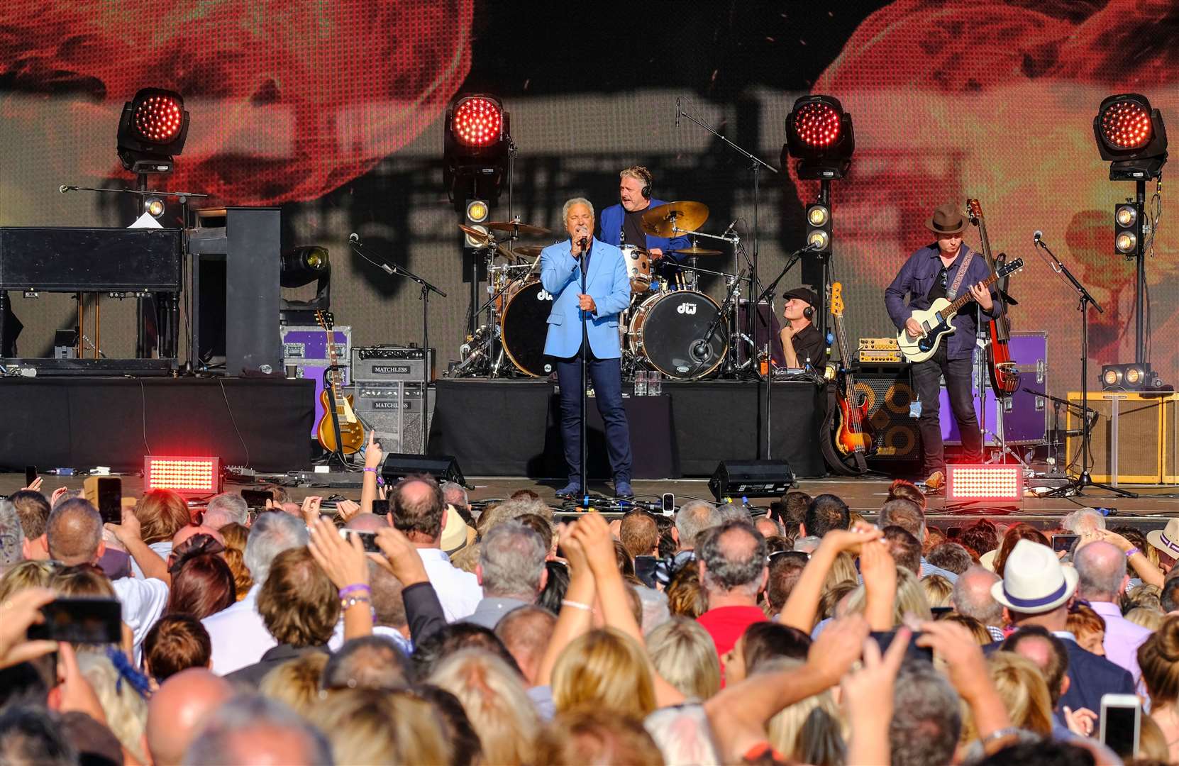 Tom Jones at Newbury Racecourse in 2019