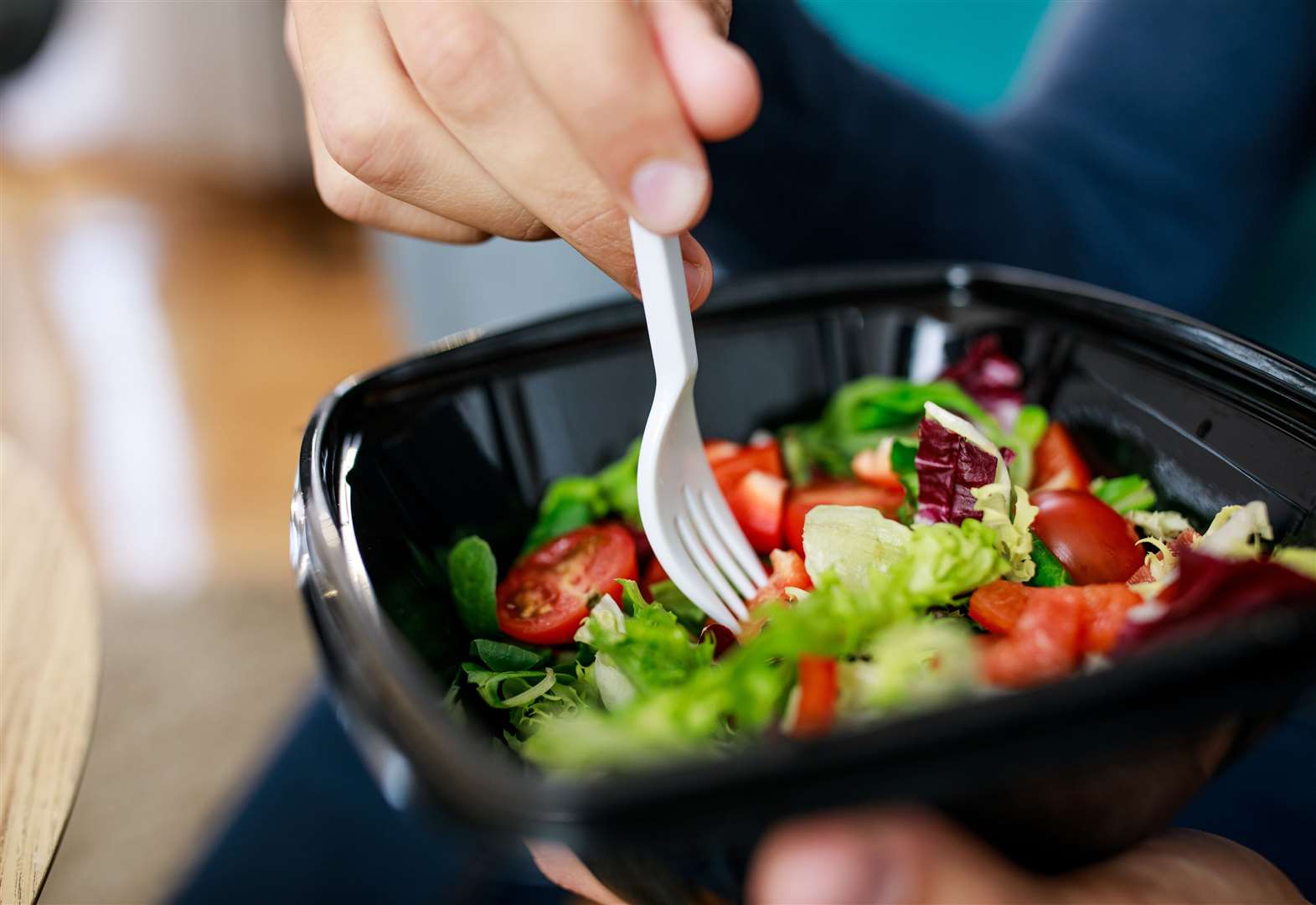 Plastic cutlery (61745829)