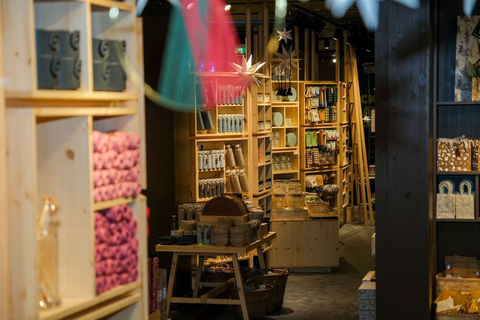 Søstrene Grene: All over the world in Park Way