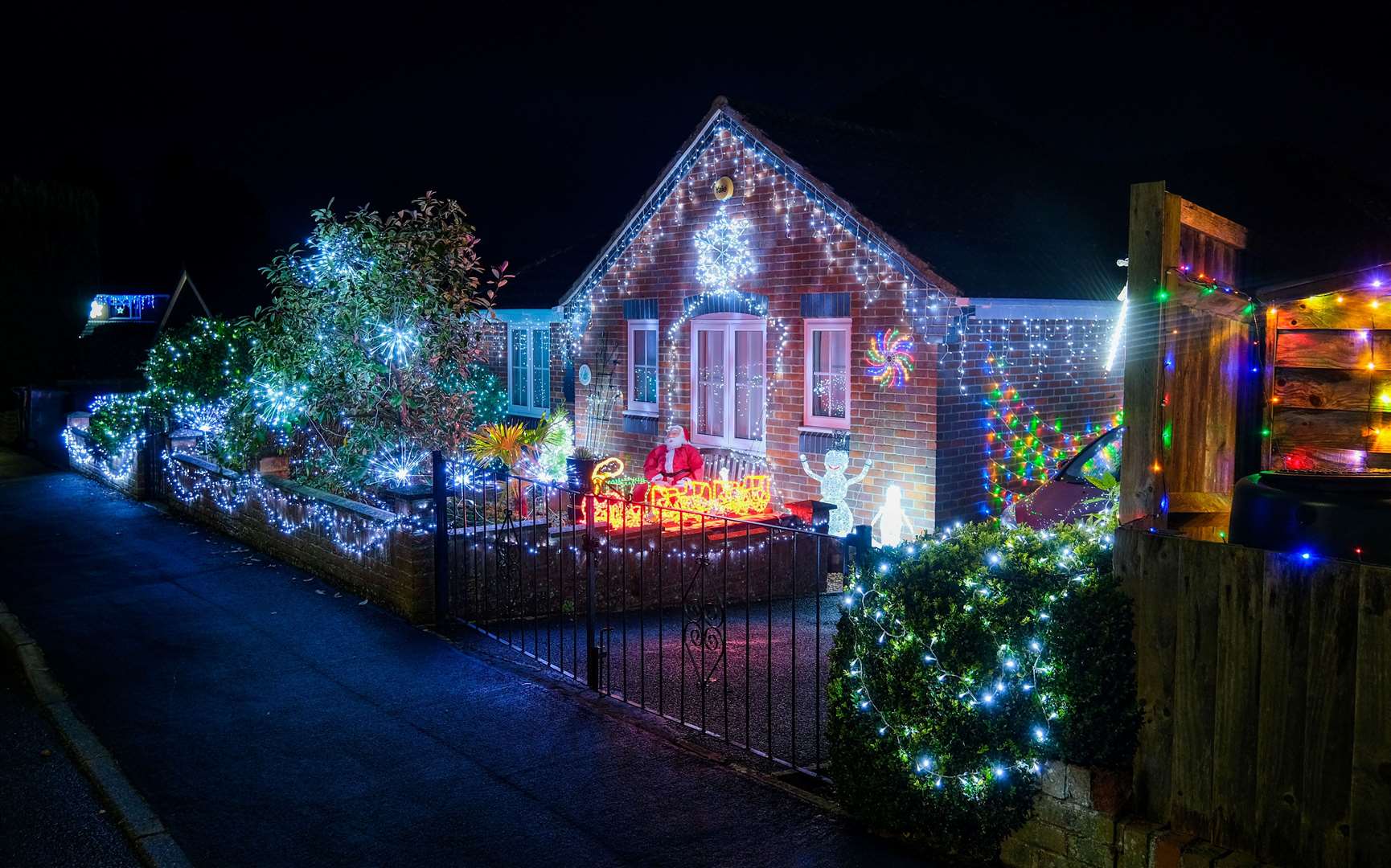 Clark's Gardens Christmas Lights in Hungerford , raising money for Thames Valley Air Ambulance