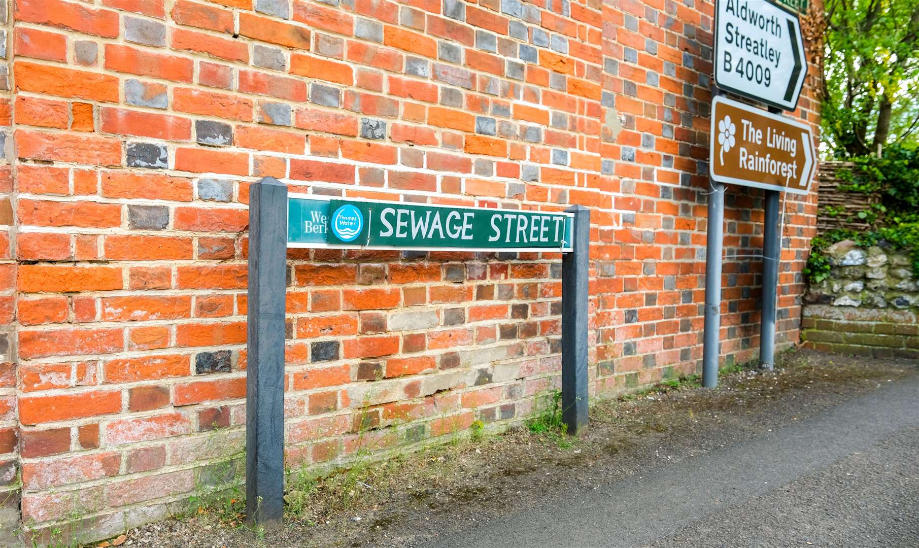 Pranksters get creative in Hampstead Norreys. Credit: Phil Cannings