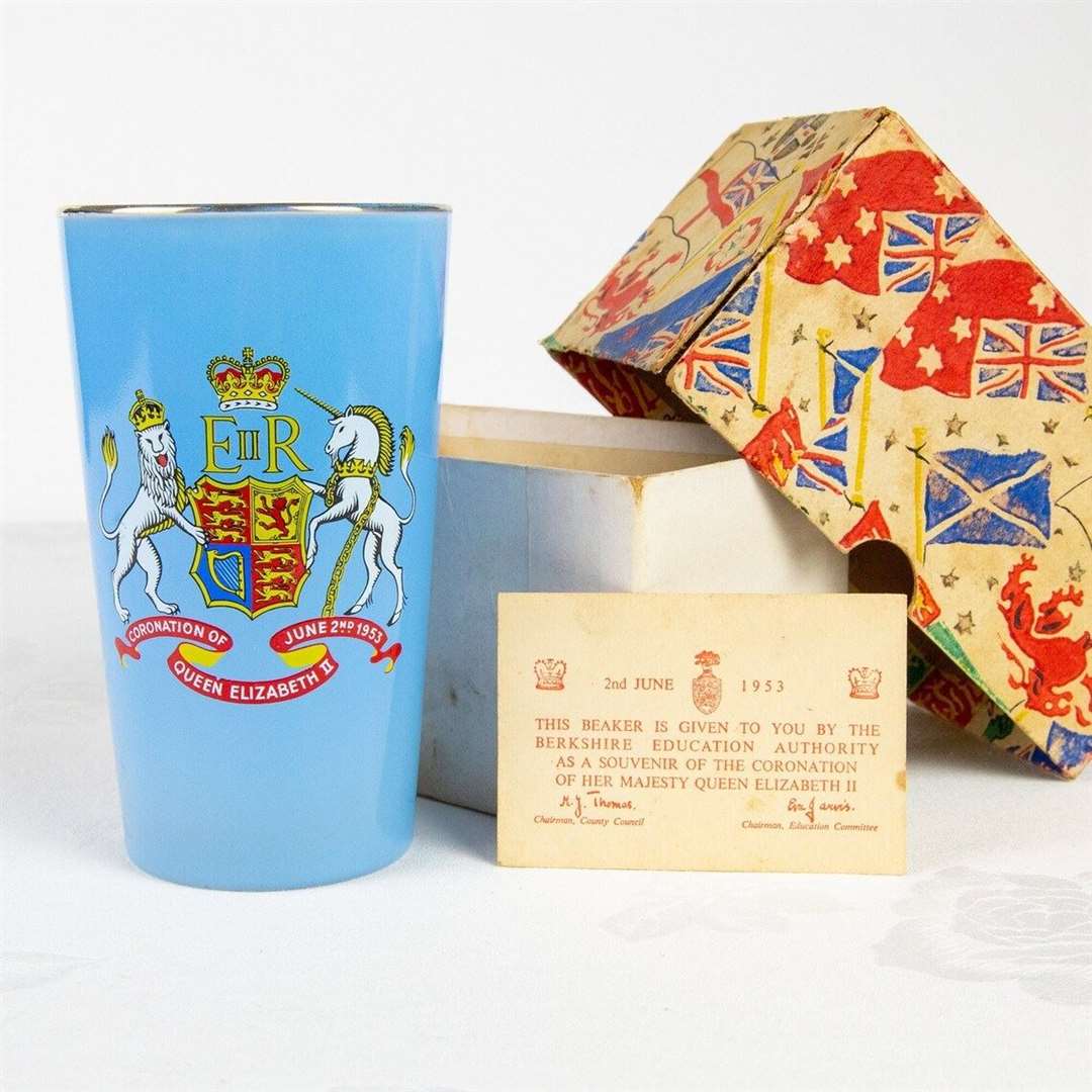 Queen Elizabeth II 1953 coronation glass. Credit: Etsy