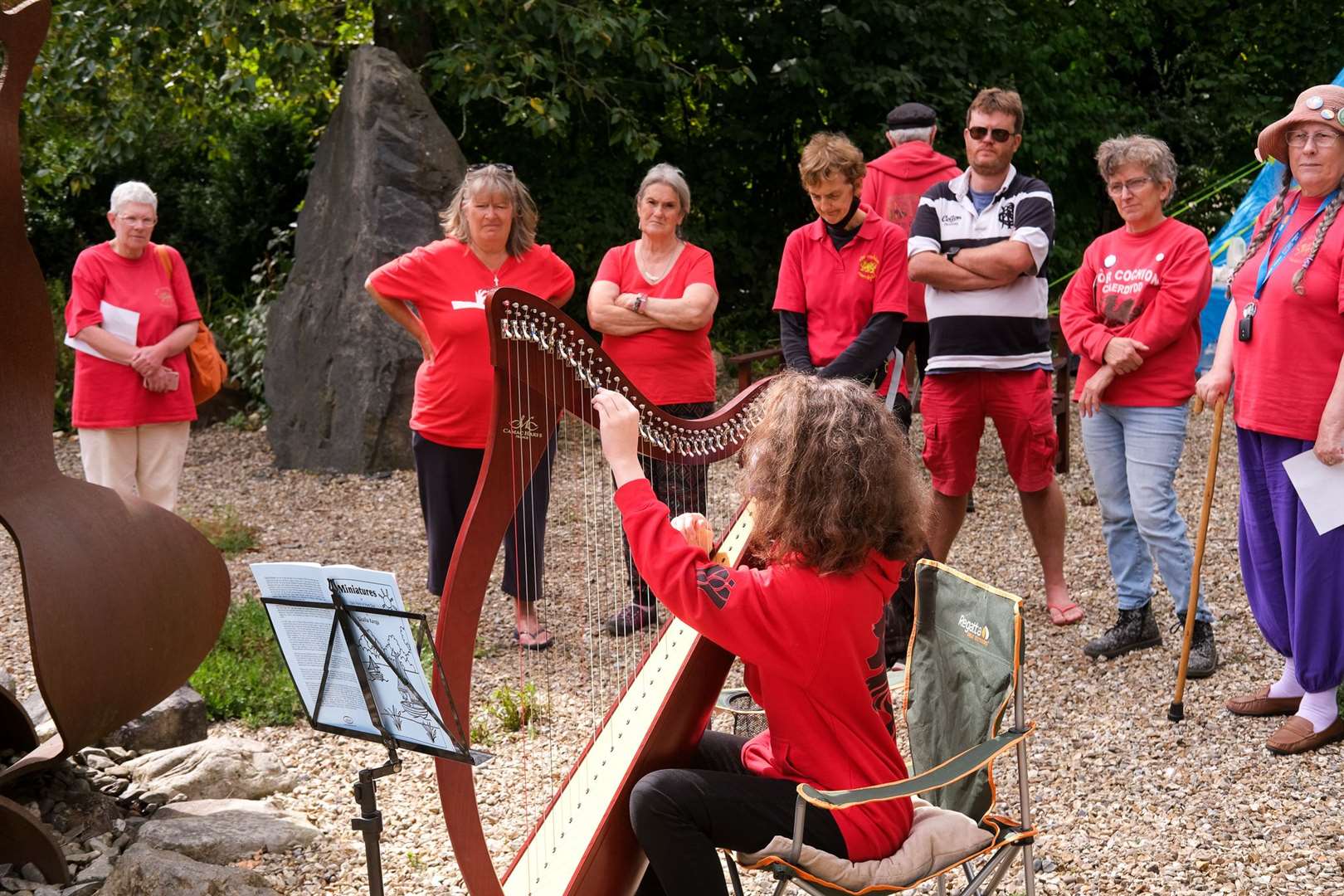 Heulwen Tara Lloyd Jones plays the harp.