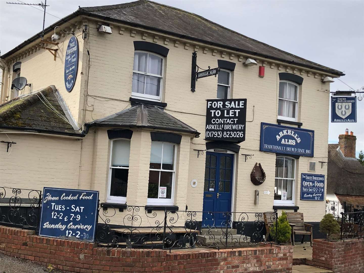 The Three Horseshoes in March 2021. Pic by Paul Worsley, West Berkshire CAMRA