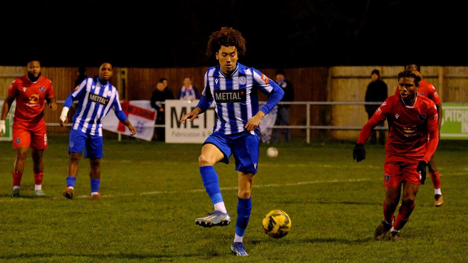 Action from Saturday’s disappointing defeat against the Met Police. Pictures by Peter Bloodworth