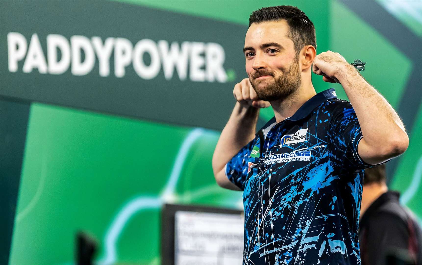 Luke Humphries whitewashed Scott Williams in a sensational semi-final performance last night. Picture: Taylor Lanning/PDC