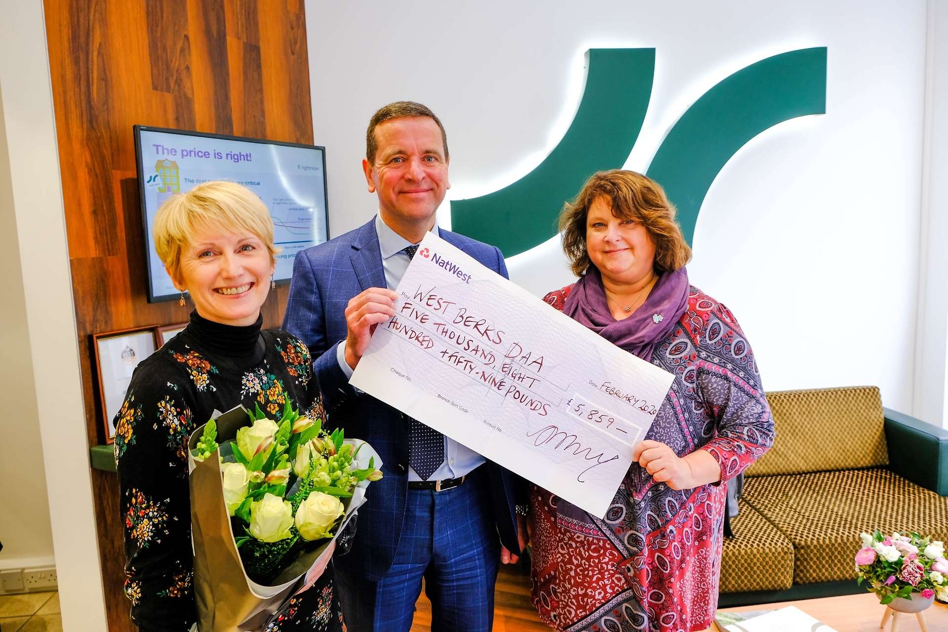 Jones Robinson operations and marketing manager Jo Woolley, director Charles Robinson and Sue Butterworth from West Berkshire’s Dementia Friendly Community