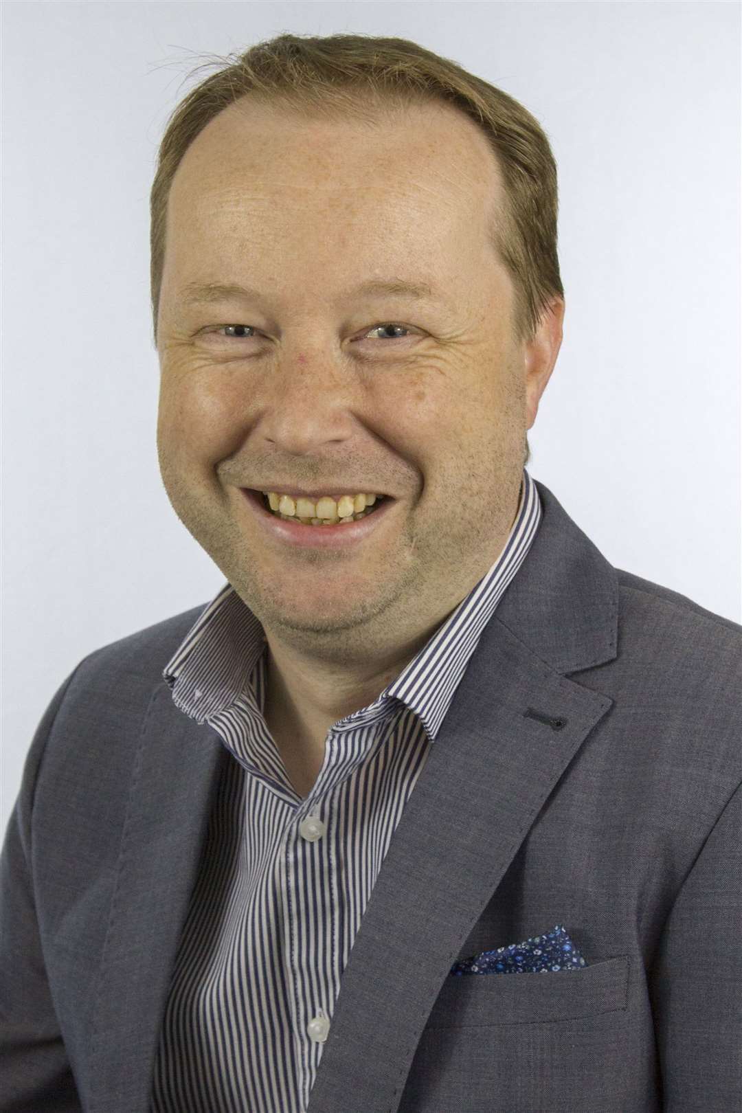 Councillor Paul Harvey said Serco was doing "too much for too little"