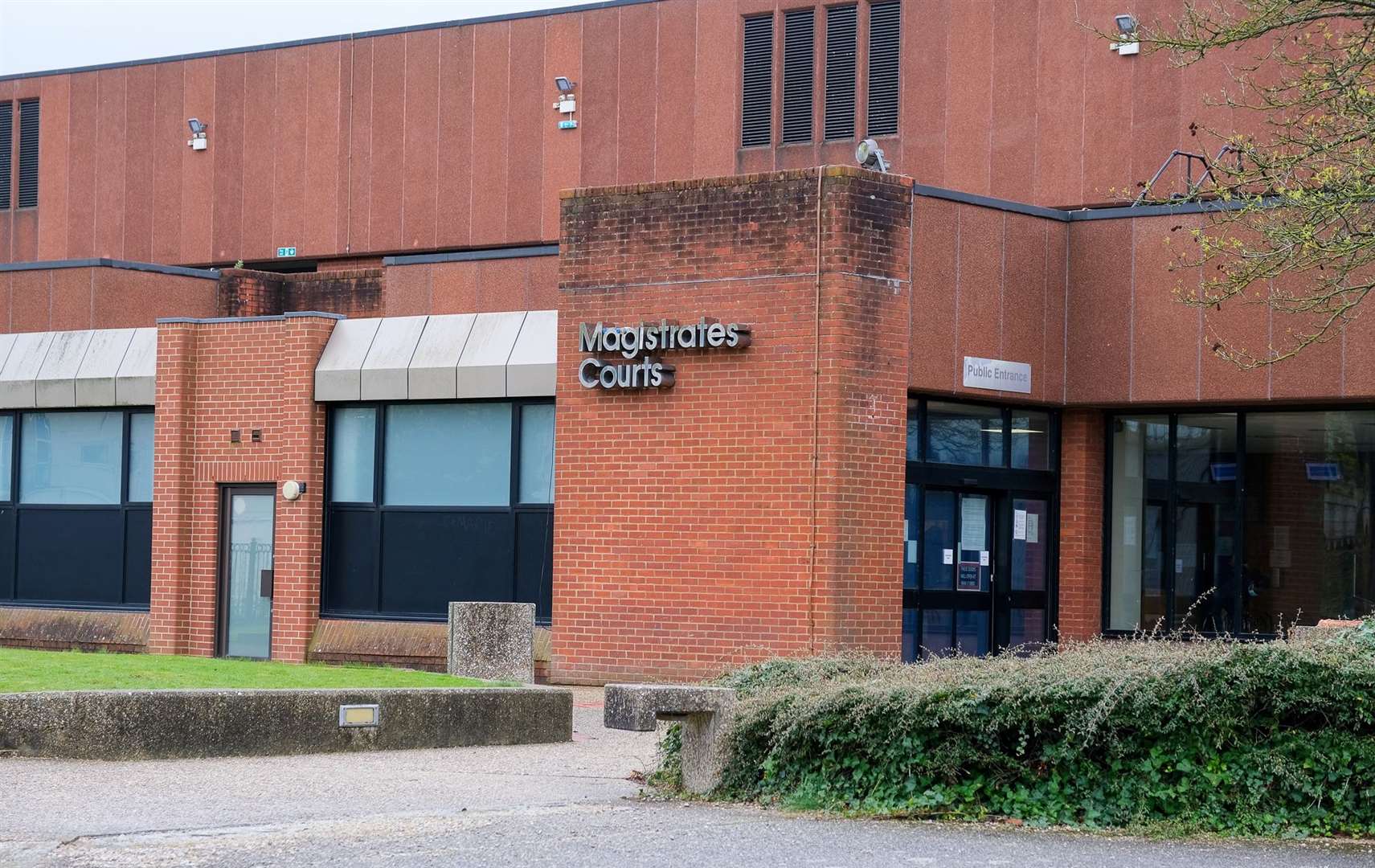 Reading Magistrates Courts