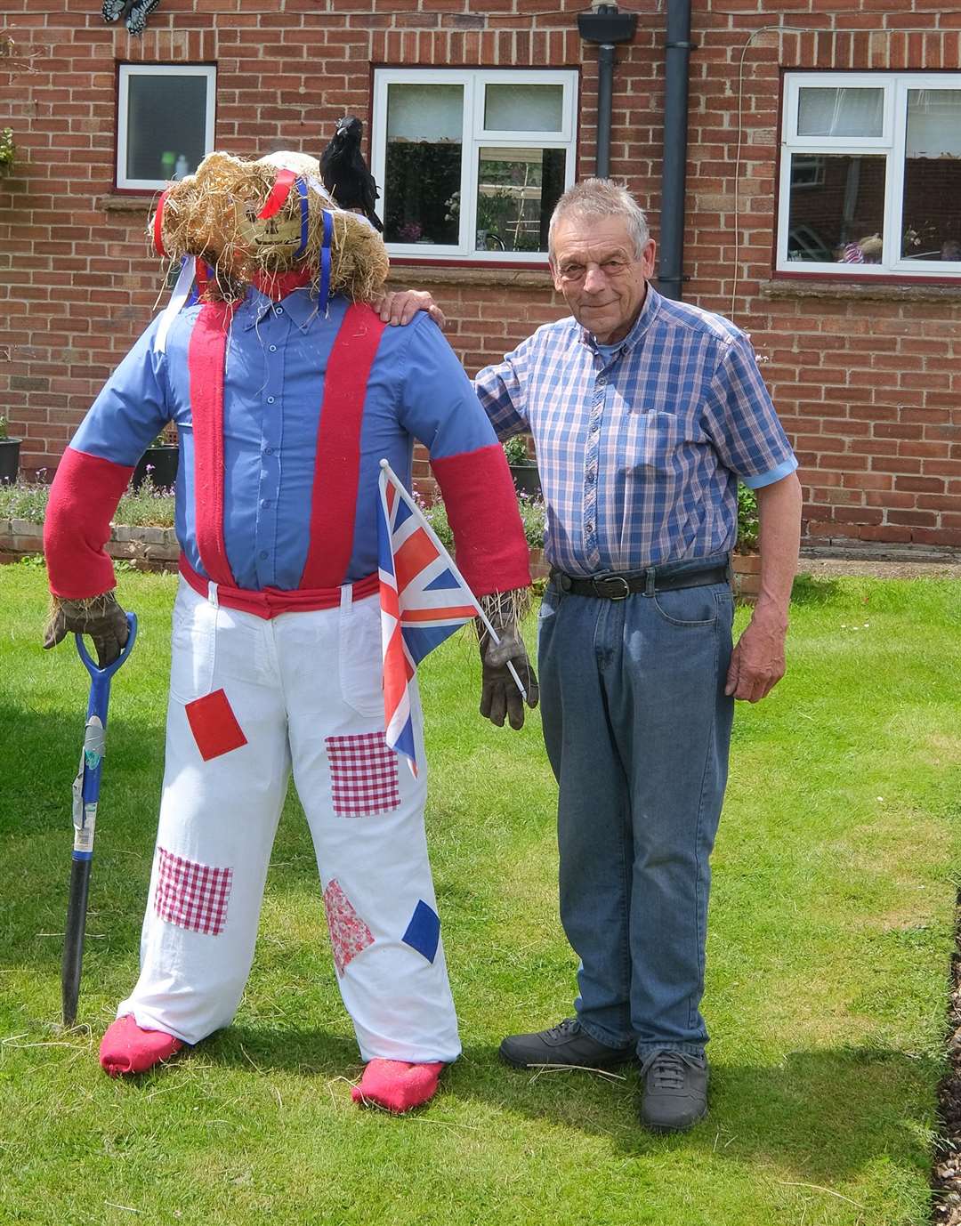 Doug Windebank and his scarecrow