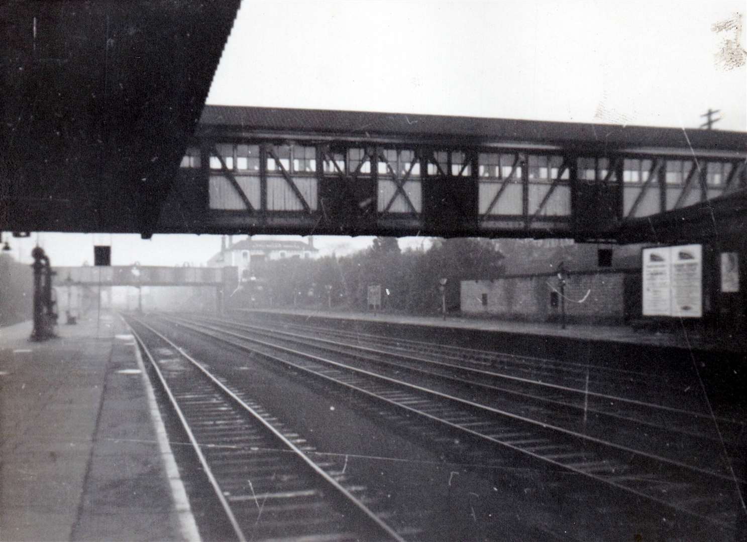 A view of Newbury Railway Station in January 1953