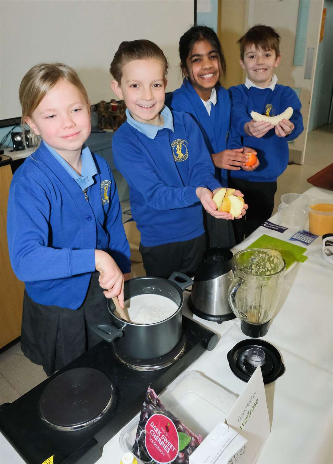 Year 5 Compton School.Ref: 03-1322. (54449730)