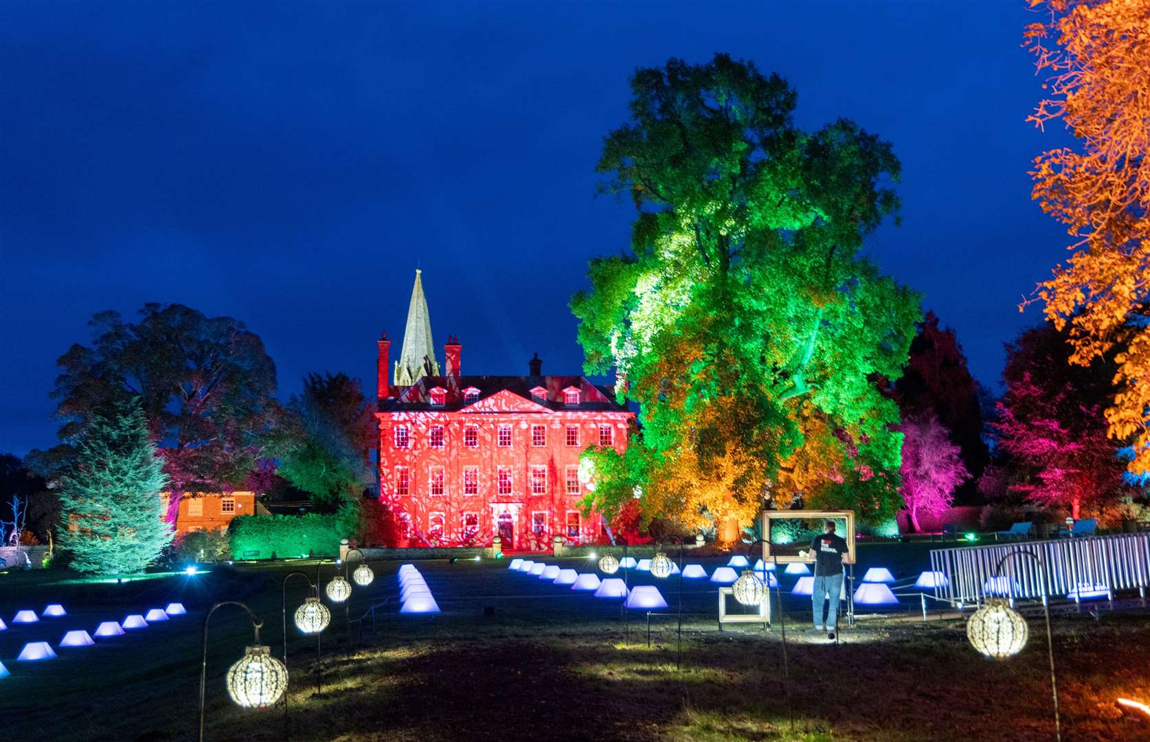 Welford Park Spectacle of Light Ref: 41-1024C