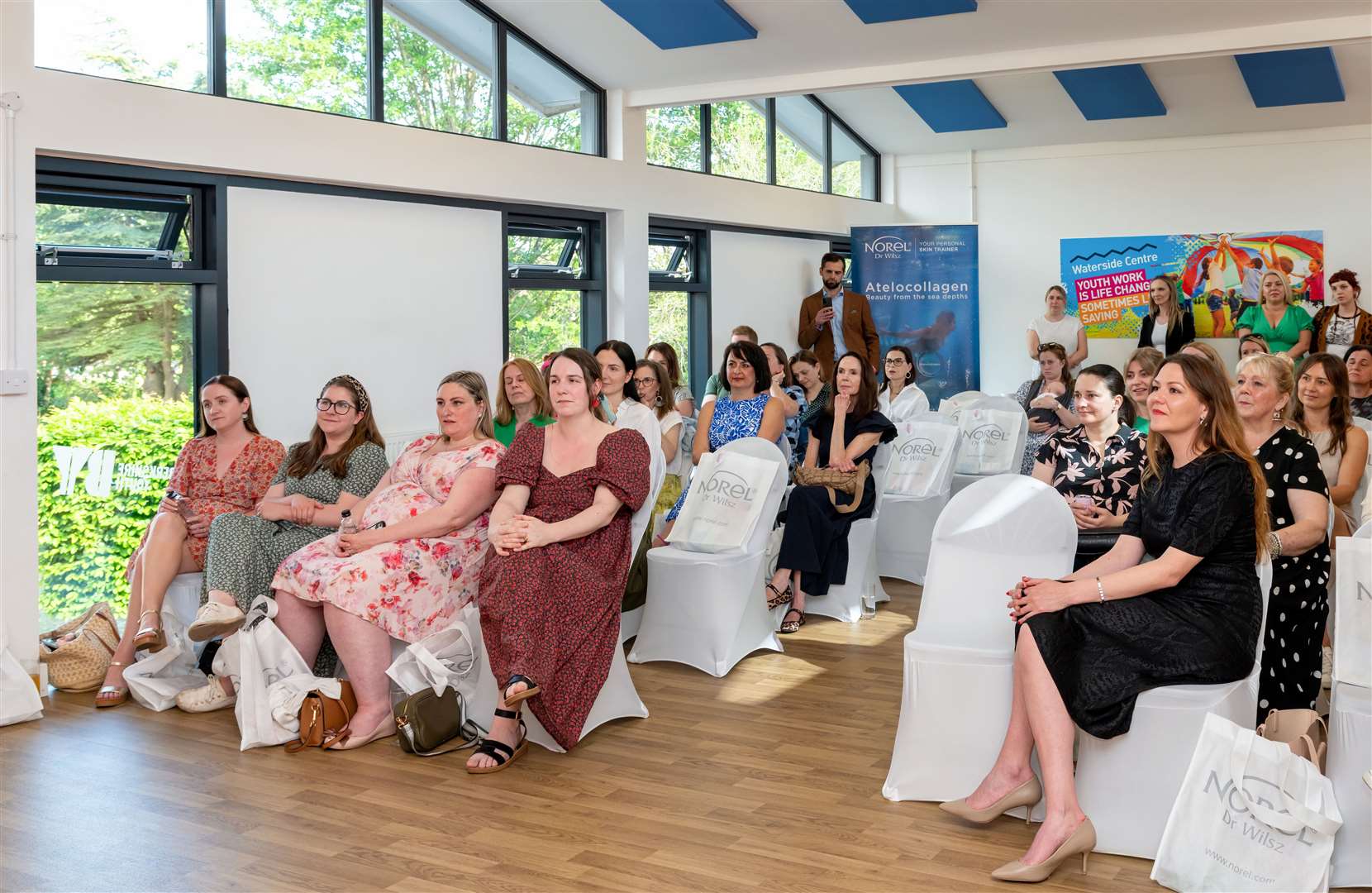 Female entrepreneurs attending the event to celebrate the 10th anniversary of Beauty by Joanna Bojarska. Credit: Zoltan PixelArt Photography
