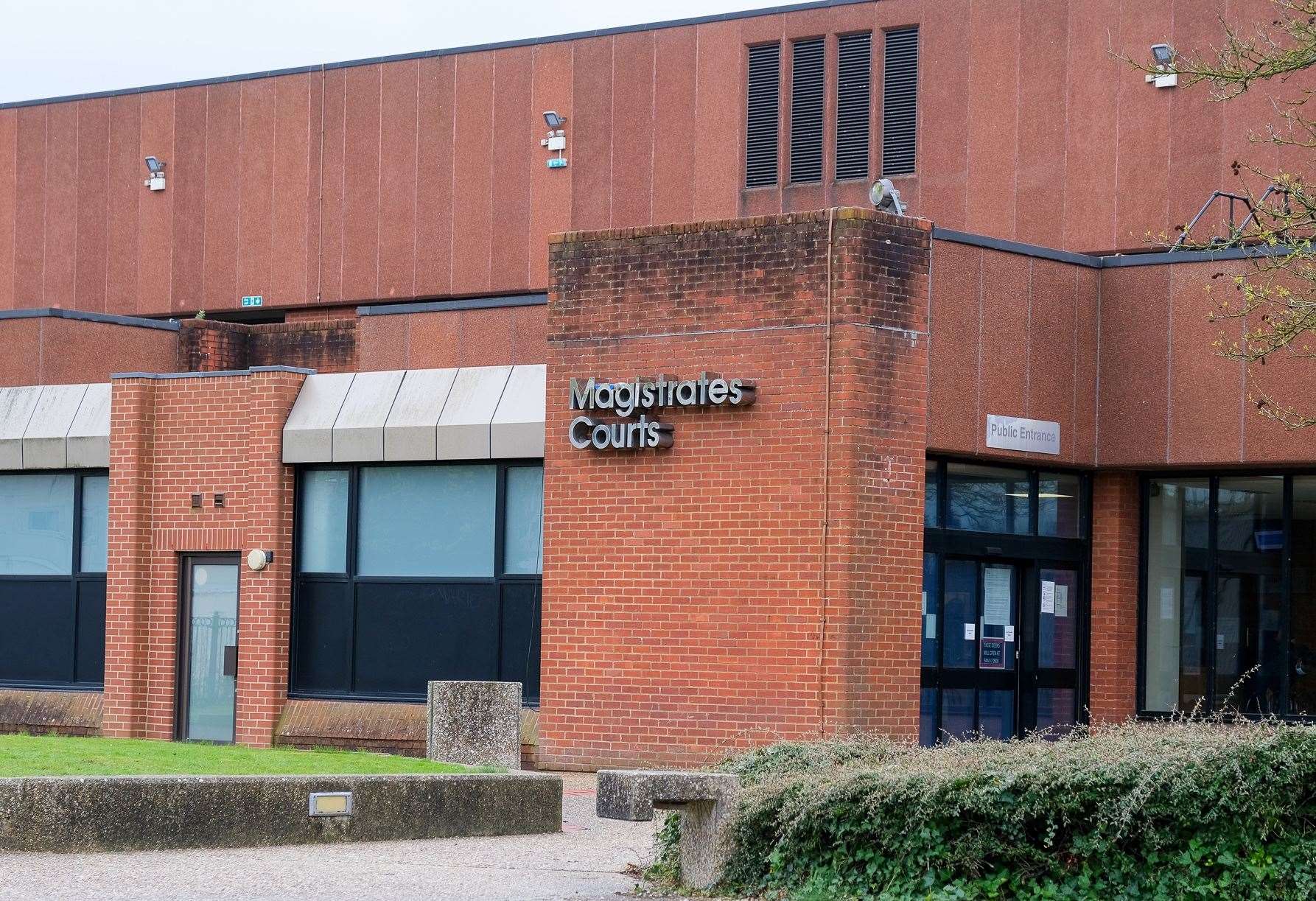 Reading Magistrates Courts