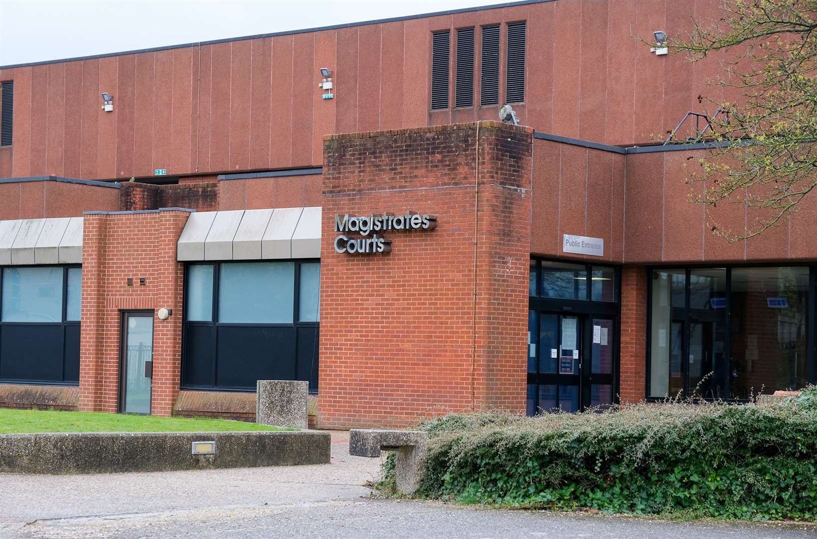 Reading Magistrates Courts