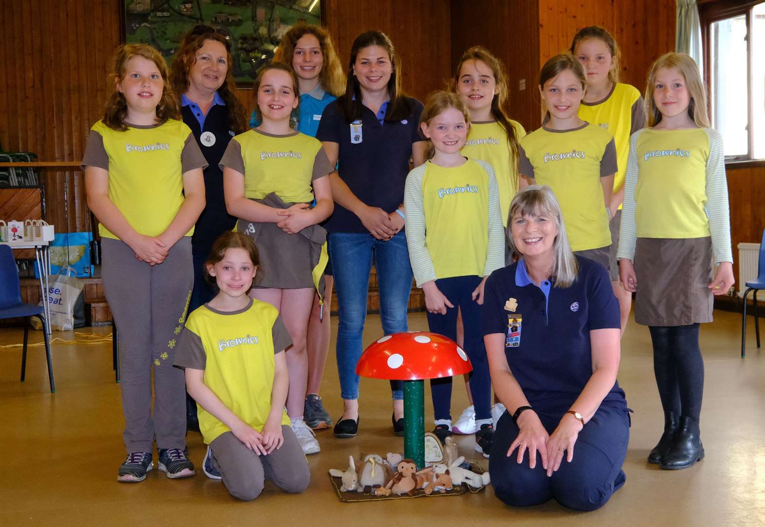 Shaw cum Donnington brownies last night. .Brown Owl - Janet Woods being there 41 years..Ref: 28-0221.. (49111077)