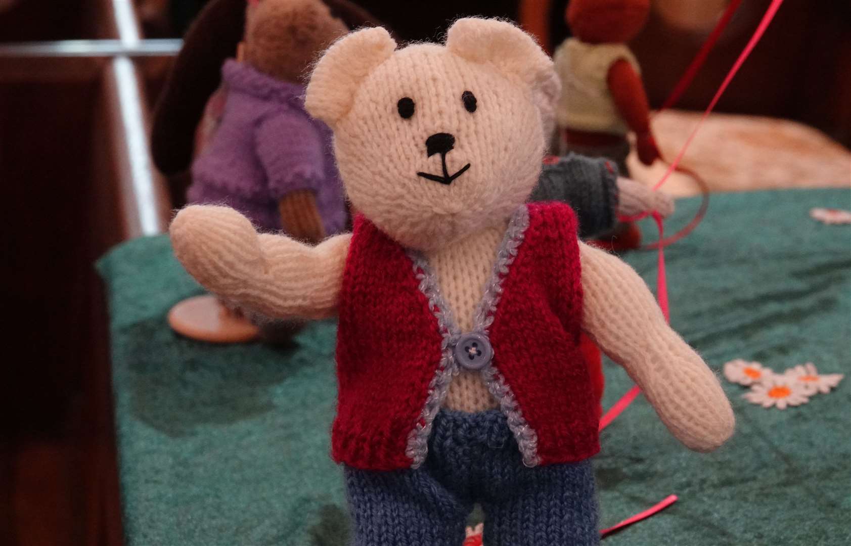 Waving Teddy