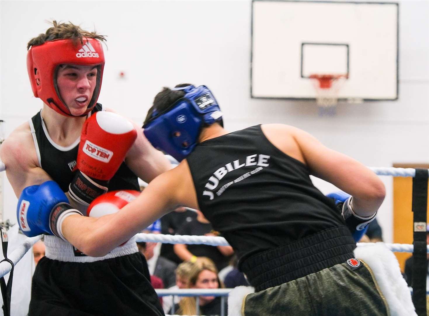C. Willetts (TV) vs A. Ahmed (Juliee)