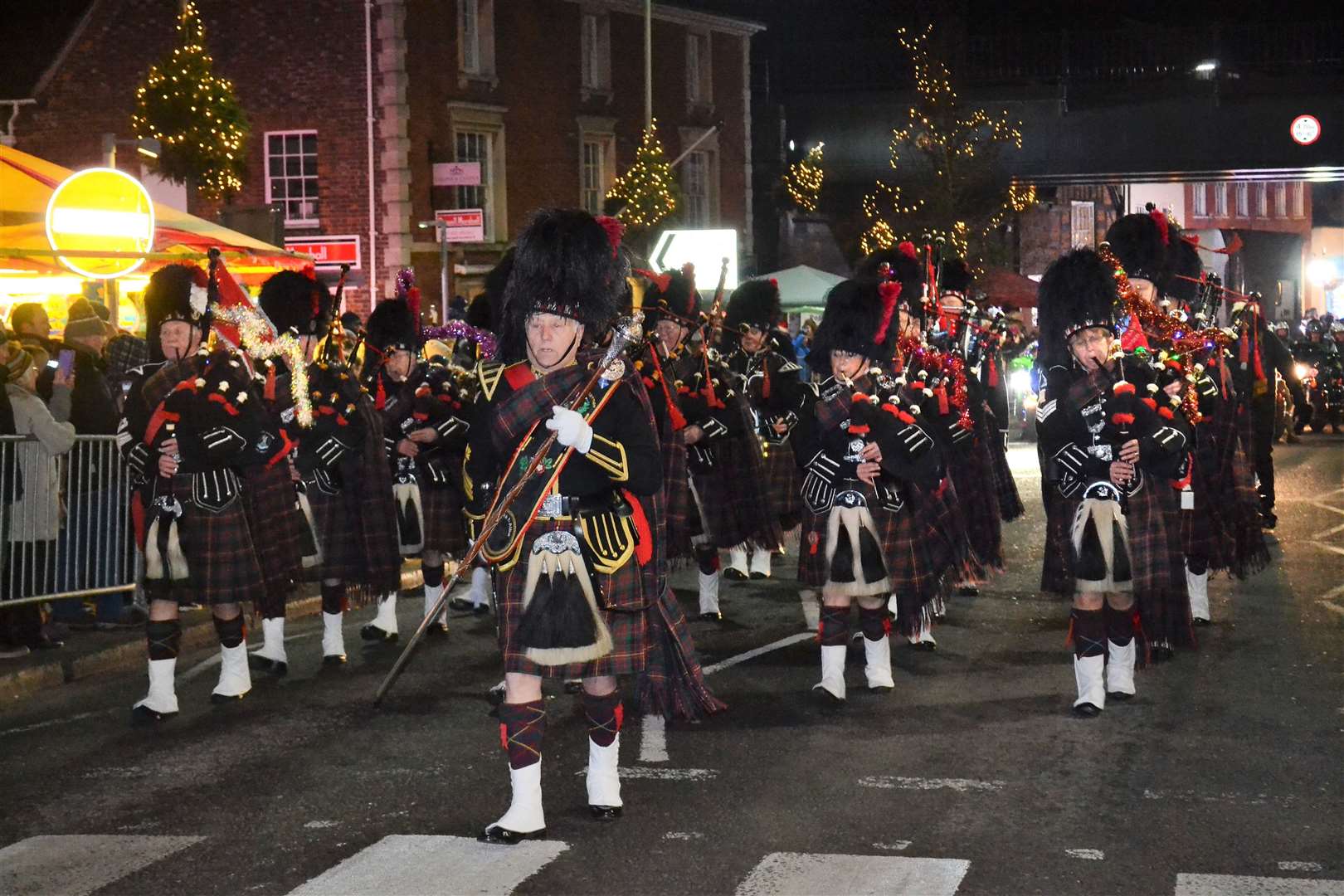 Hungerford Xmas extravaganza pic chris forsey 14/12/18 (53496880)