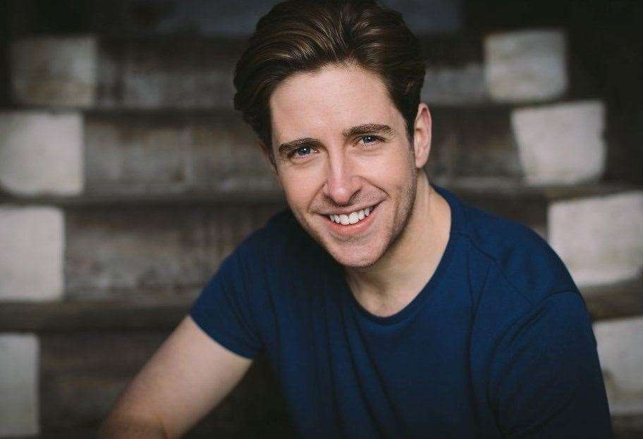 Elgan Llýr Thomas