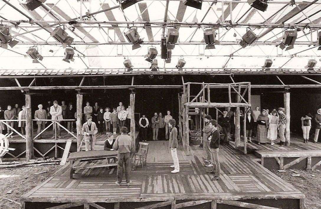 Martyrs: the theatre