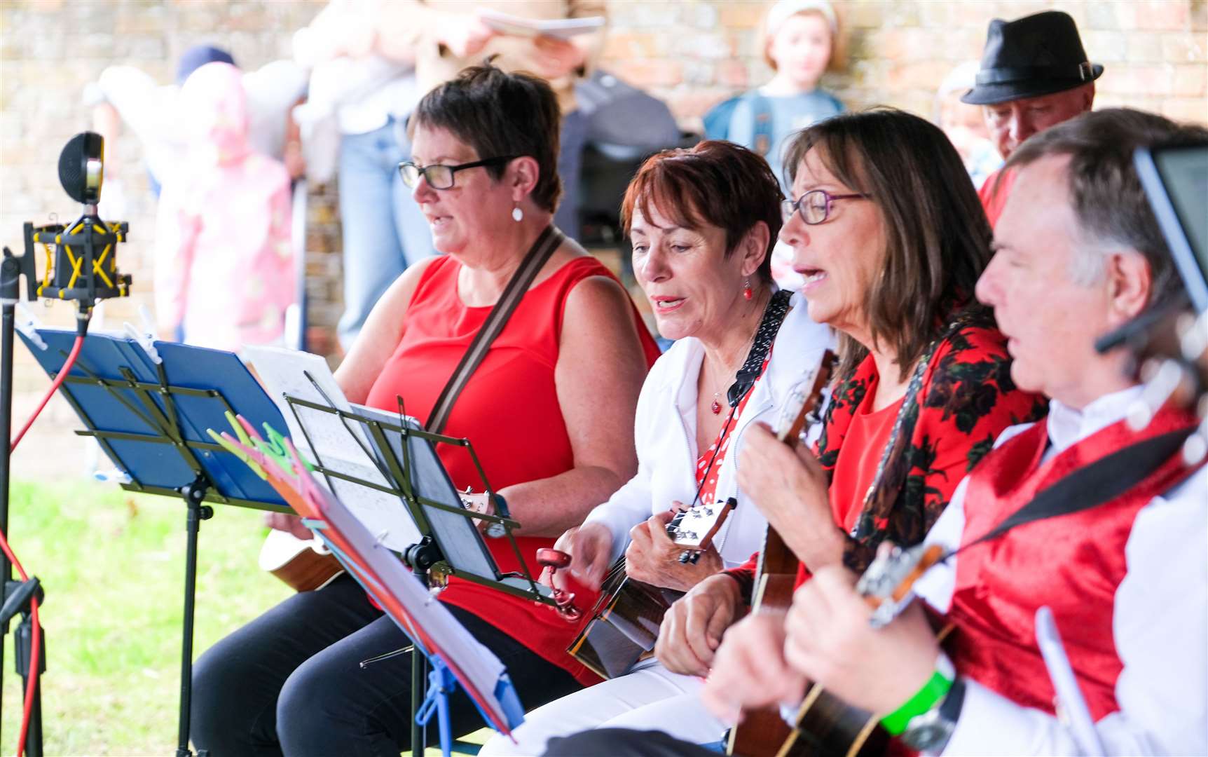 Newbury Ukulele Town Strummers
