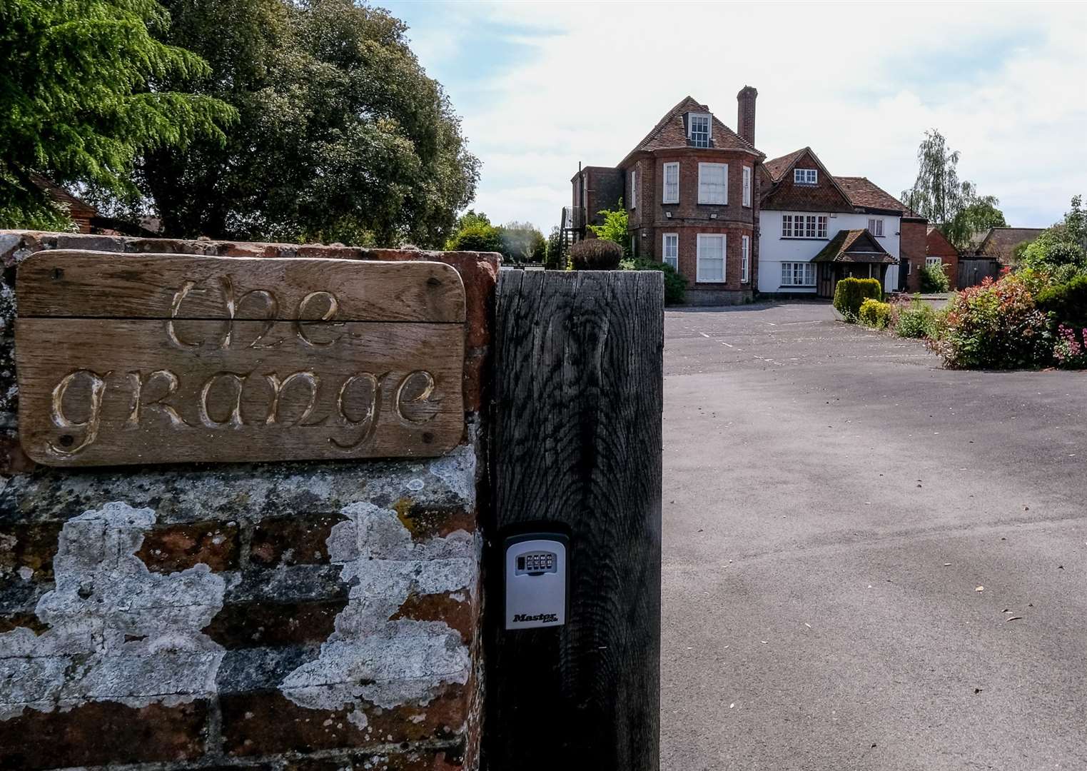 The Grange in Thatcham Ref: 23-0321B (47942274)