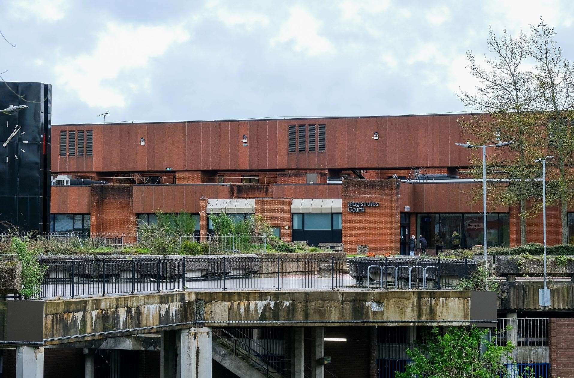 Reading Magistrates Courts